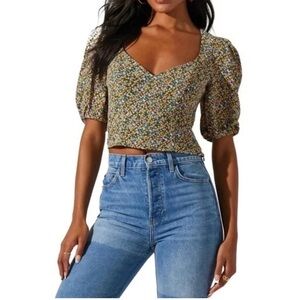 ASTR The Label Bubble Sleeve Blouse Crop Top Olive Lilac Ditsy Size XS